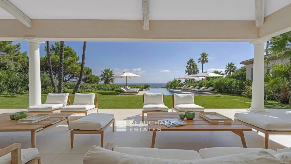 Luxury exceptional property with panoramic views over Pampelonne Beach