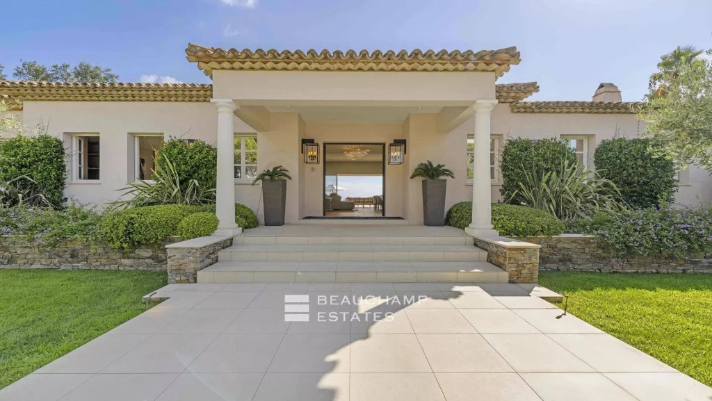 Luxury exceptional property with panoramic views over Pampelonne Beach