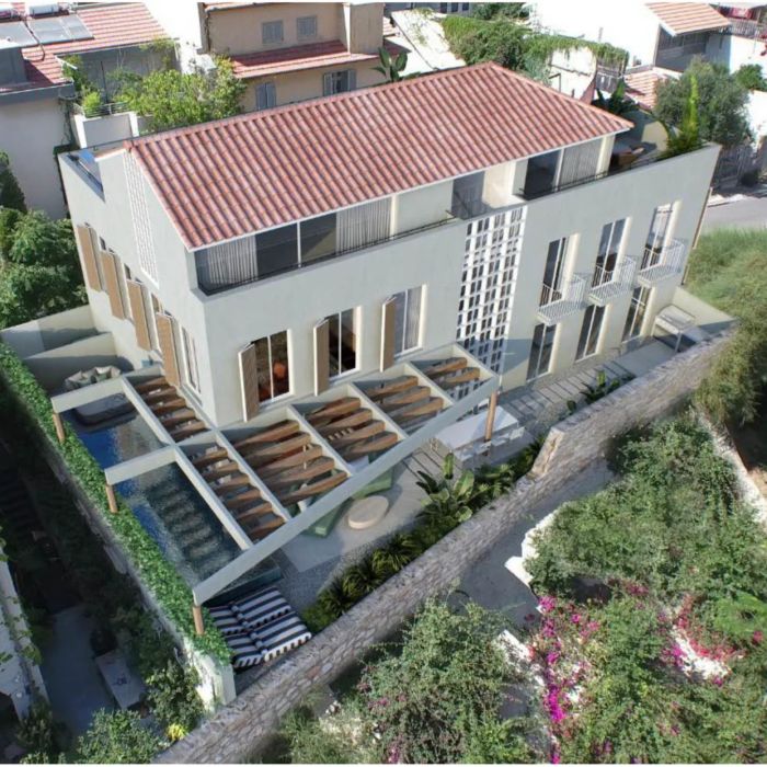 Luxury house in Neve Tzedek with a pool