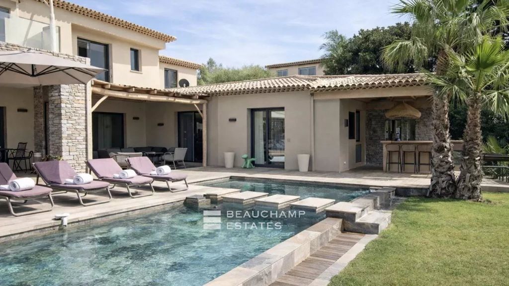 Luxury new villa in a private domain in the heart of Saint-Tropez