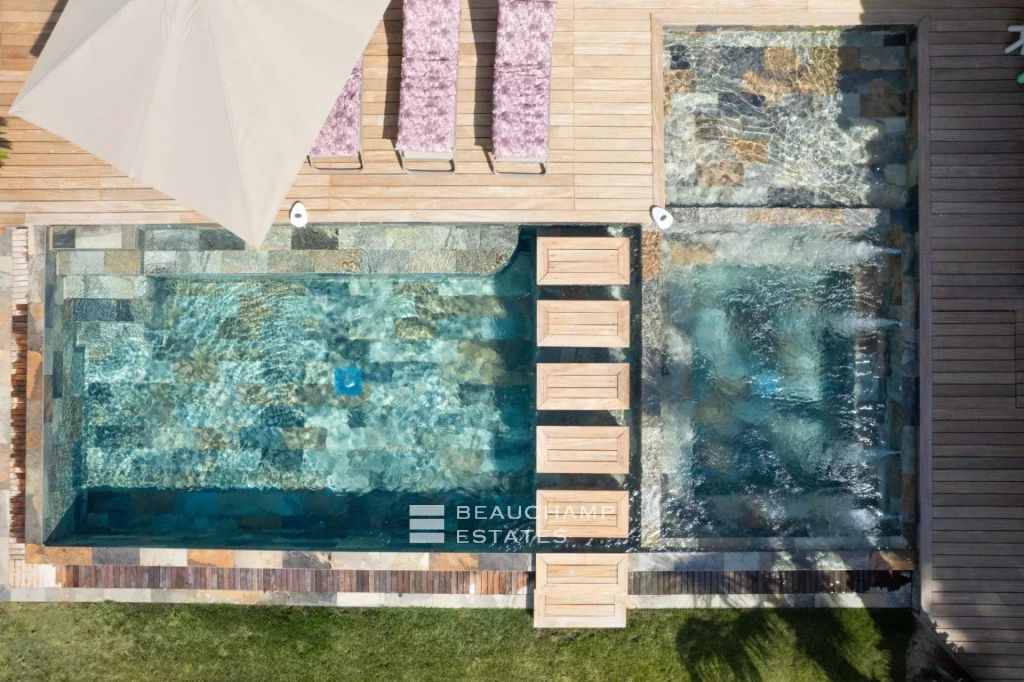 Luxury new villa in a private domain in the heart of Saint-Tropez