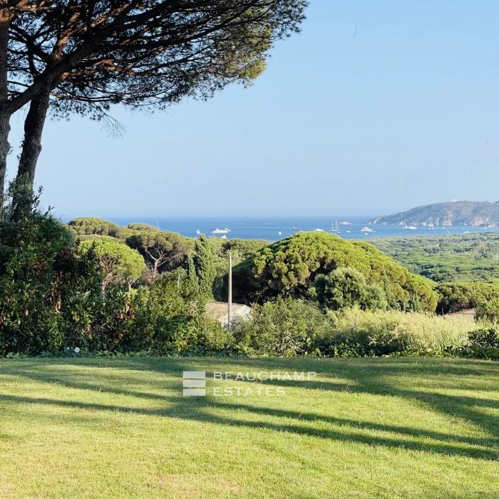 MAGNIFIQUE PROPRIÉTÉ DE CHARME AVEC VUE MER PROCHE DU CENTRE