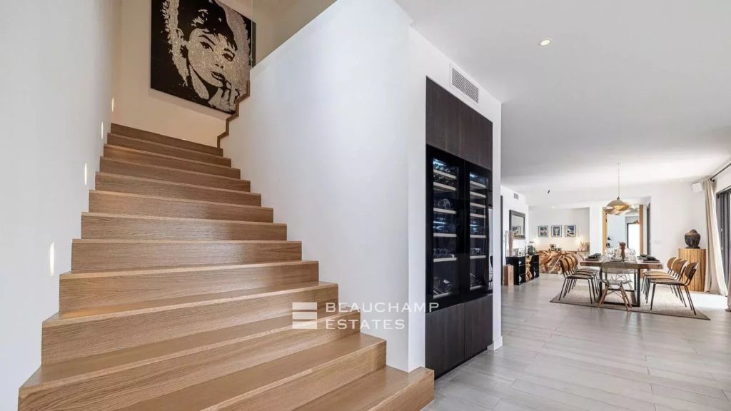 Magnificent contemporary 5-bedroom villa in Opio