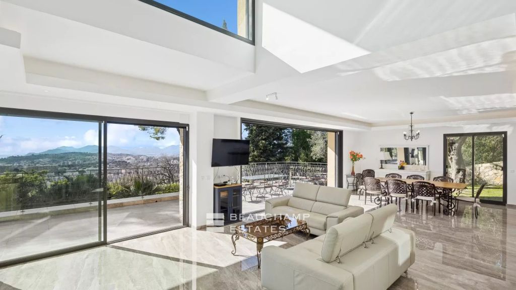 Magnificent contemporary villa with sea view- Mougins