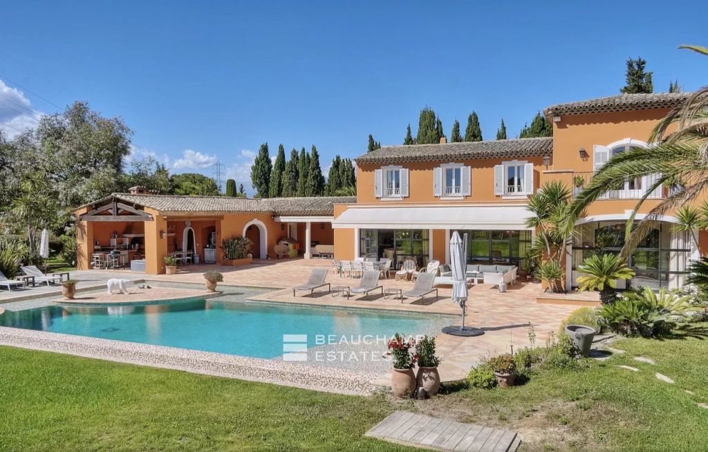 Magnificent property in the heart of one of the most sought-after areas of Mougins