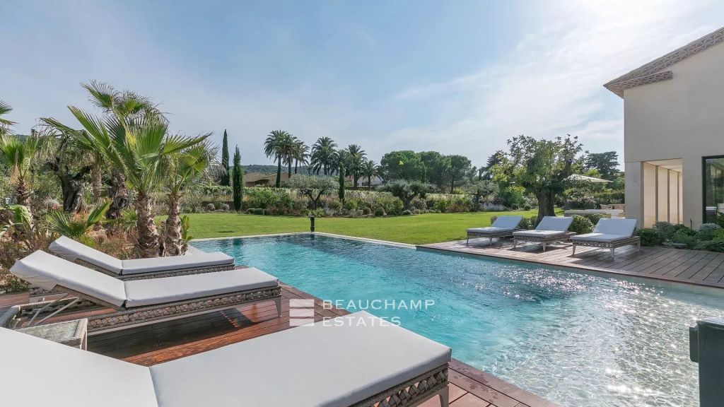 Magnificent Villa in a Private Domain