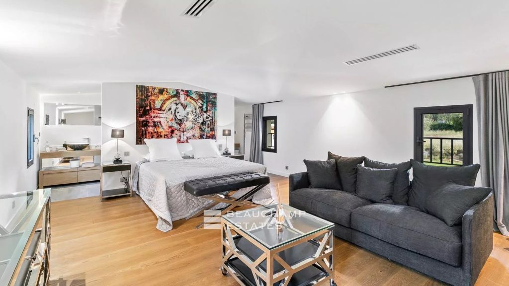 Magnificent Villa in a Private Domain