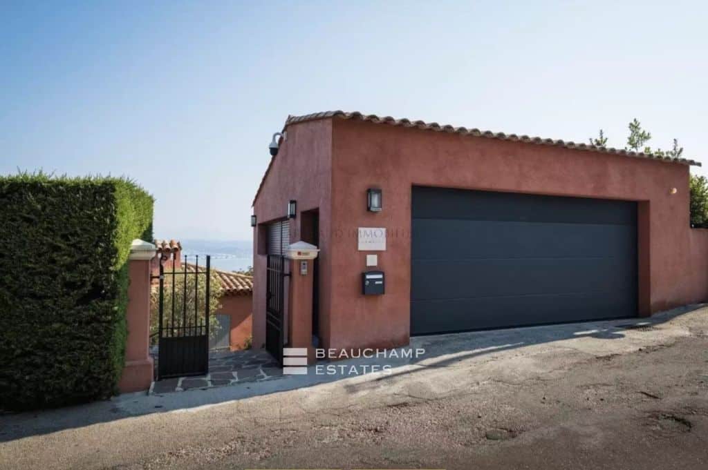 Magnificent villa with panoramic sea view – 5 bedrooms – in Théoule