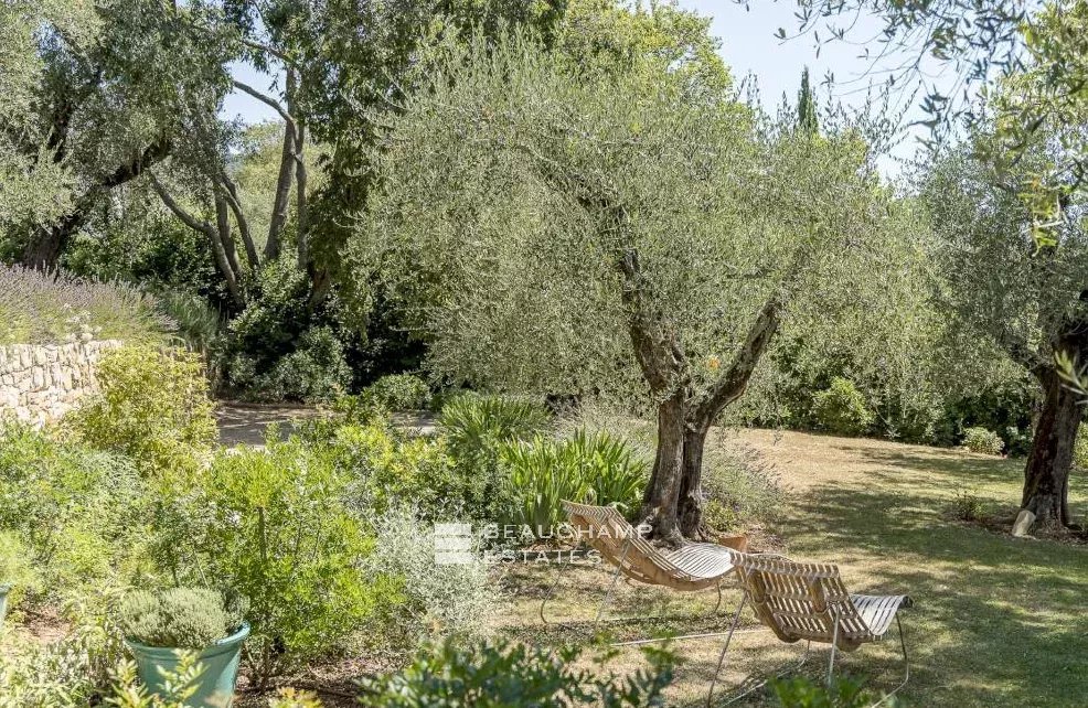 Majestuous Provencal Residence