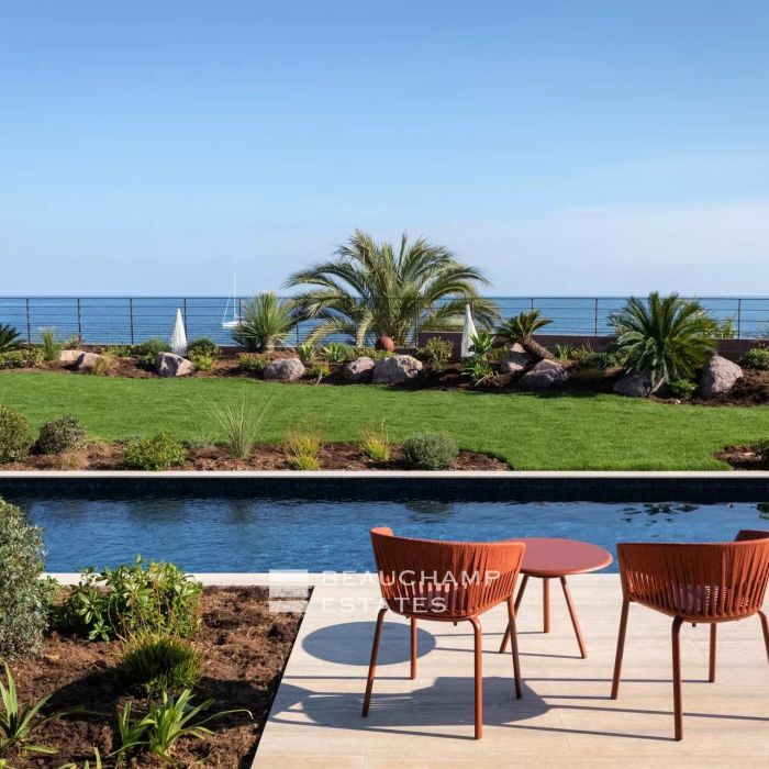 Mandelieu – La Napoule – Contemporary Seafront Villa