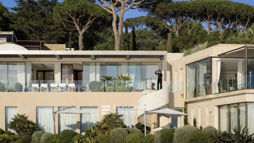 Most exclusive prestigious luxury villa in Saint-Tropez
