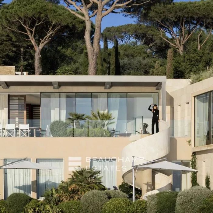 Most exclusive prestigious luxury villa in Saint-Tropez