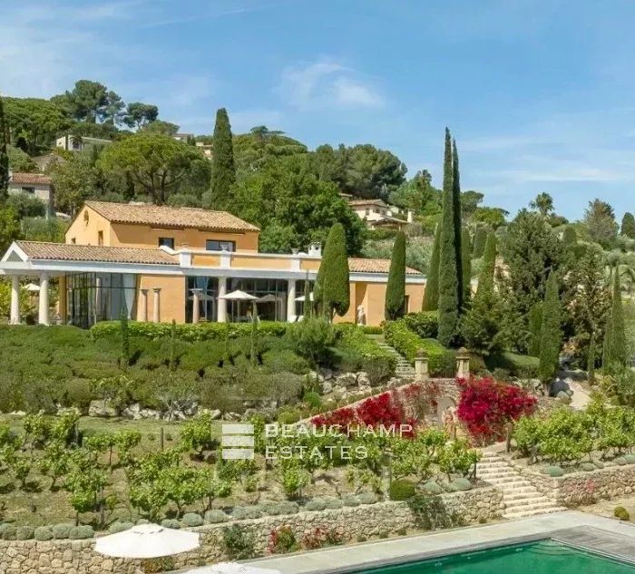 MOUGINS RESIDENTIAL – PANORAMIC SEA AND ESTEREL VIEW