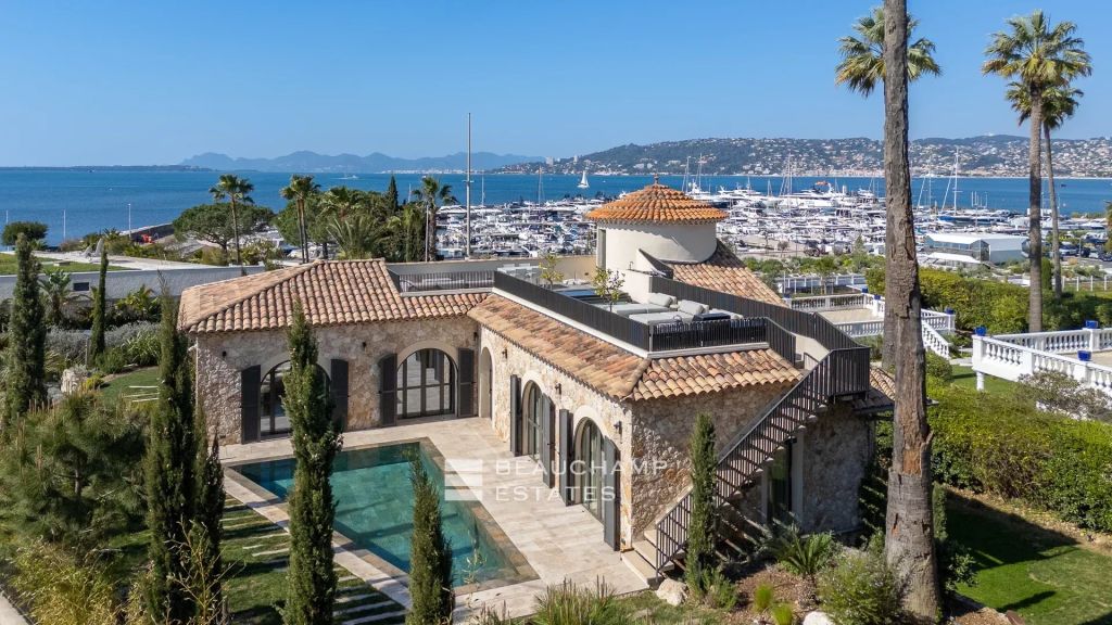 Neo-Provençal 6-bedroom villa with panoramic sea view – Cap d’Antibes