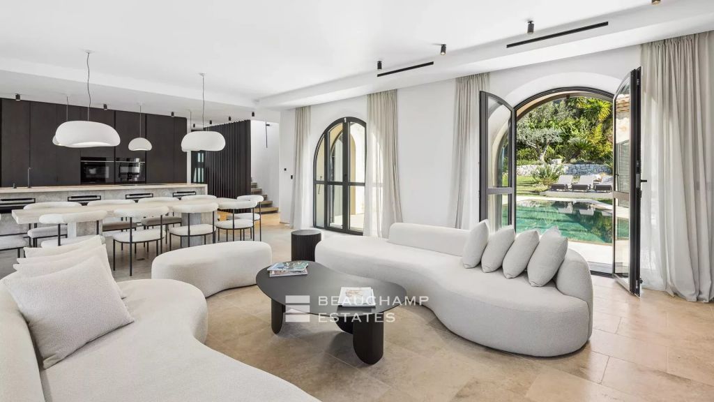 Neo-Provençal 6-bedroom villa with panoramic sea view – Cap d’Antibes