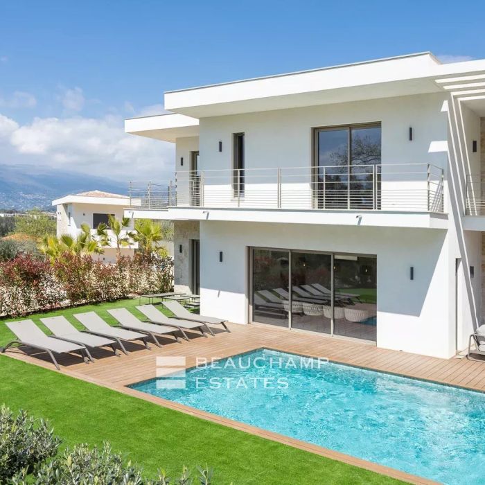 New contemporary property with unobstructed views