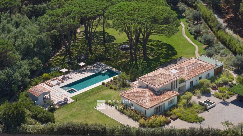 New property walking distance from Pampelonne beach
