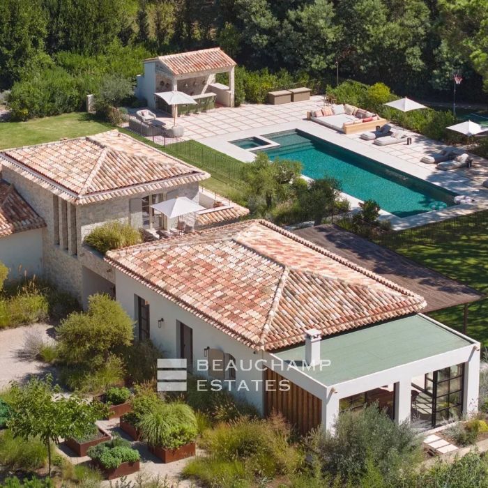 New property walking distance from Pampelonne beach