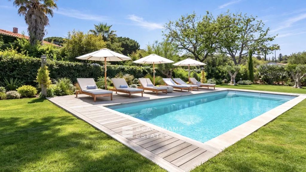 New villa a few steps from Salins beach and the city center of Saint-Tropez