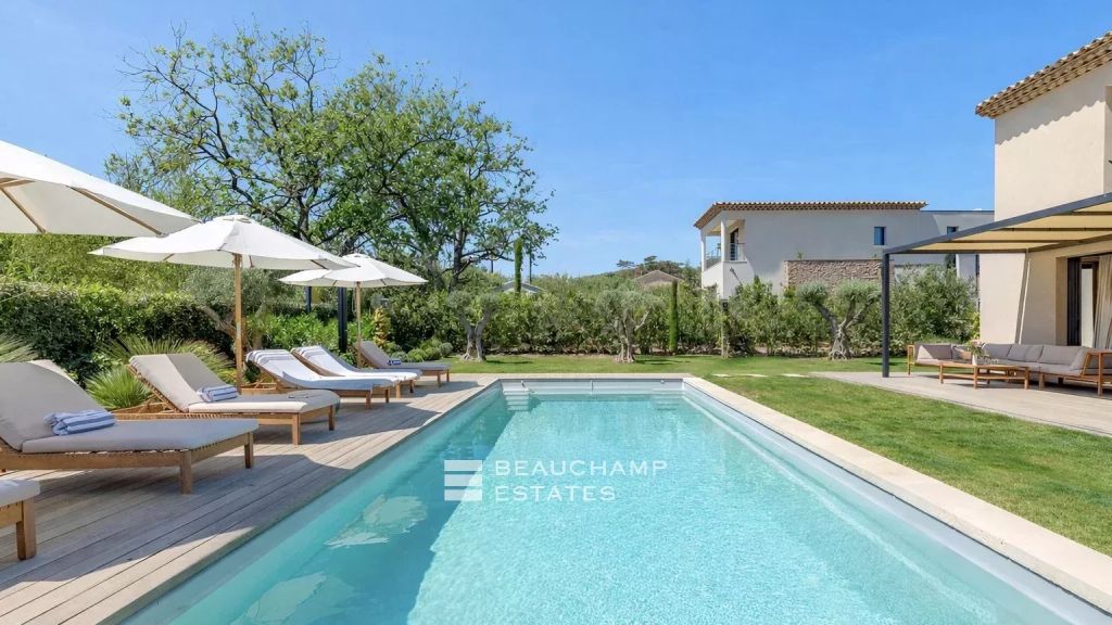 New villa a few steps from Salins beach and the city center of Saint-Tropez