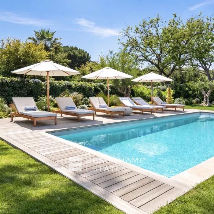 New villa a few steps from Salins beach and the city center of Saint-Tropez