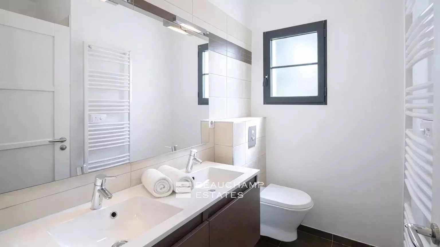 Newly built villa within walking distance of Plage des Salins, ideally located near the heart of Saint-Tropez Newly built villa within walking distance of Plage des Salins, ideally located near the heart of Saint-Tropez