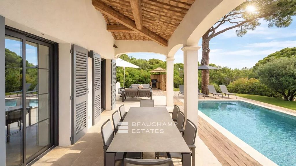 Newly built villa within walking distance of Plage des Salins, ideally located near the heart of Saint-Tropez