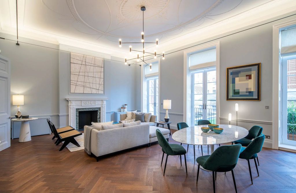 One-bedroom apartment of approximately 1,014 sq ft (94.2 sq m) in Marylebone with multiple Terraces
