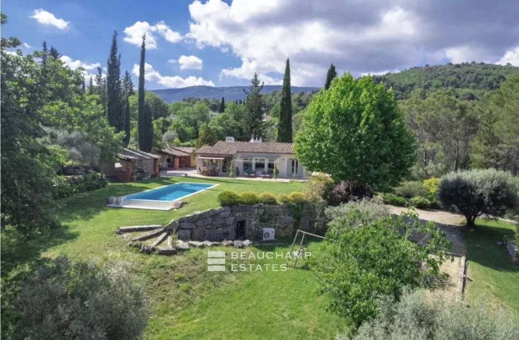 Panoramic Views & Timeless Charm – Beautiful Provençal Home in the Heart of Fayence