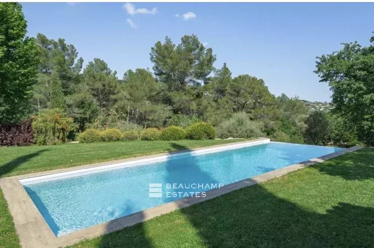 Panoramic Views & Timeless Charm – Beautiful Provençal Home in the Heart of Fayence