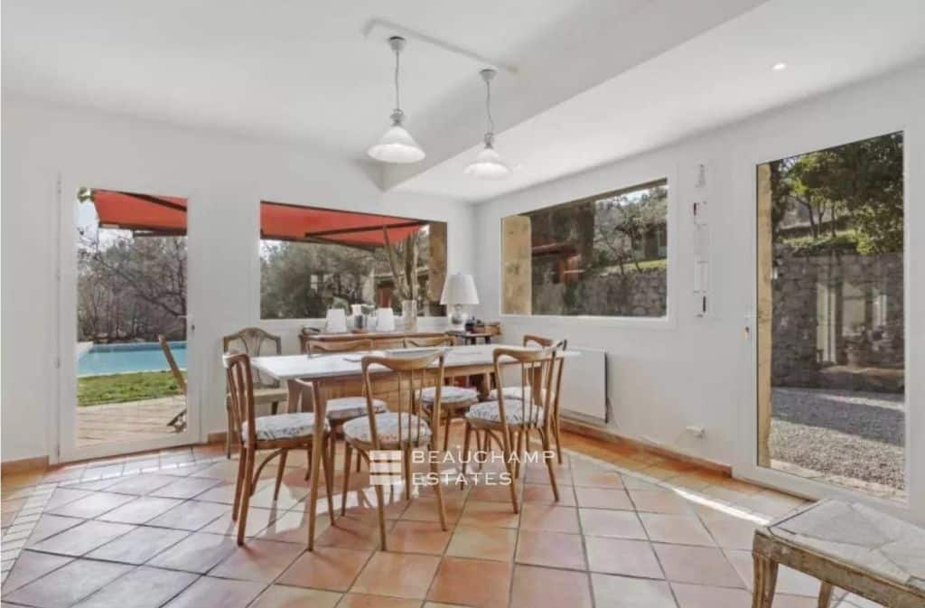 Panoramic Views & Timeless Charm – Beautiful Provençal Home in the Heart of Fayence