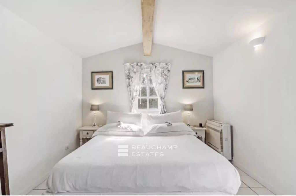 Panoramic Views & Timeless Charm – Beautiful Provençal Home in the Heart of Fayence