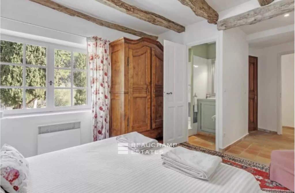 Panoramic Views & Timeless Charm – Beautiful Provençal Home in the Heart of Fayence