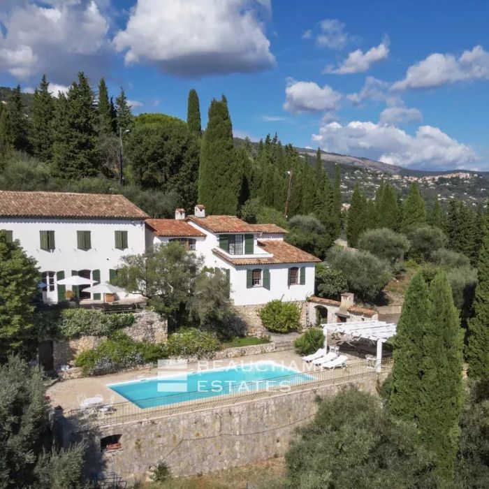 Havre de paix au Tignet – Vue mer et montagne