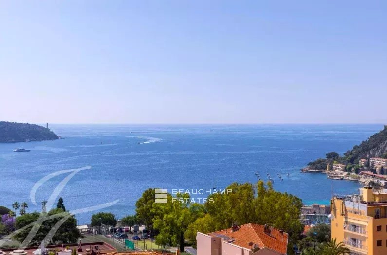 PLEASANT APARTMENT WITH SEA VIEW CLOSE TO TOWN CENTER