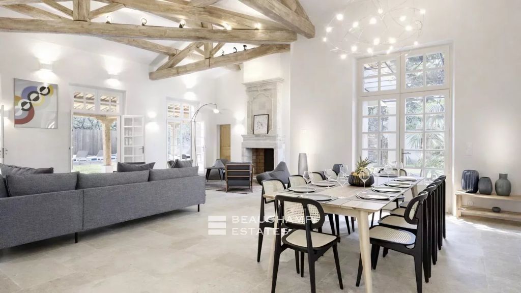 Prestigious Provençal mas just minutes from the Pampelonne beaches and the village of Ramatuelle