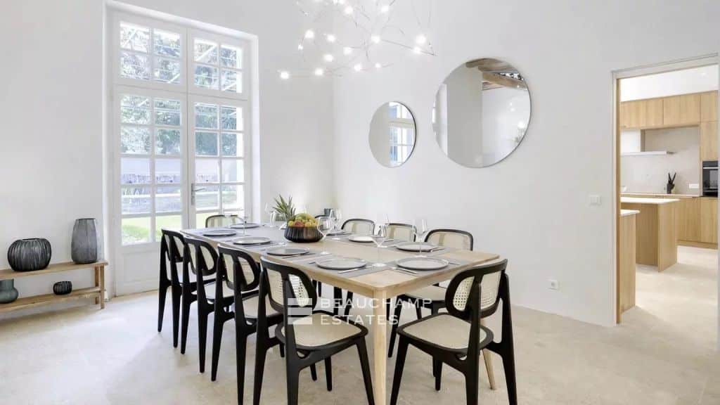 Prestigious Provençal mas just minutes from the Pampelonne beaches and the village of Ramatuelle