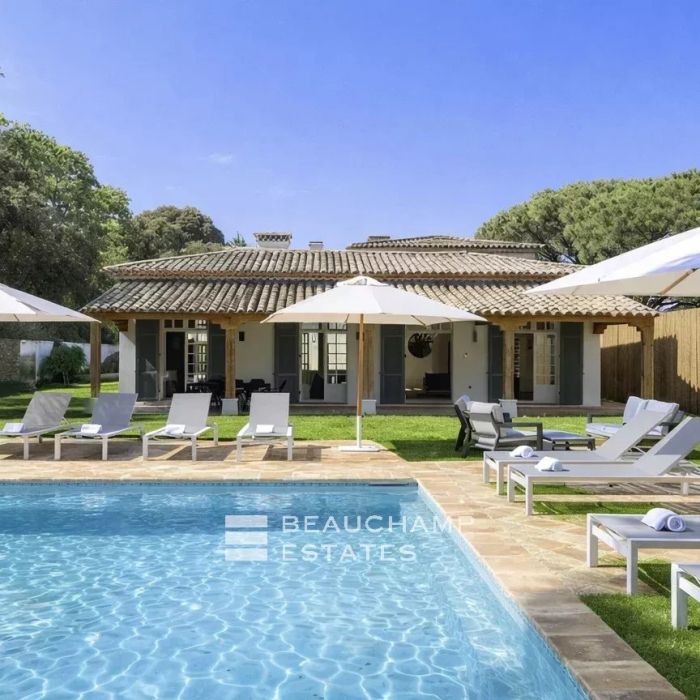 Prestigious Provençal mas just minutes from the Pampelonne beaches and the village of Ramatuelle