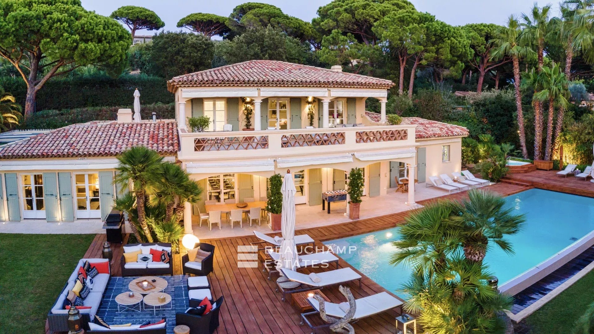 Prestigious Provençal property set within the exclusive domain of Les Parcs de Saint-Tropez Prestigious Provençal property set within the exclusive domain of Les Parcs de Saint-Tropez