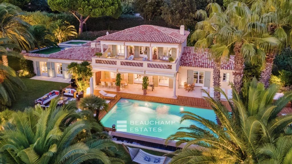 Prestigious Provençal property set within the exclusive domain of Les Parcs de Saint-Tropez