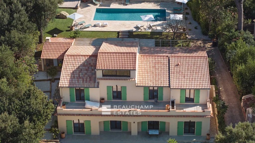 Pretty renovated villa 5 minutes from the center of Saint-Tropez