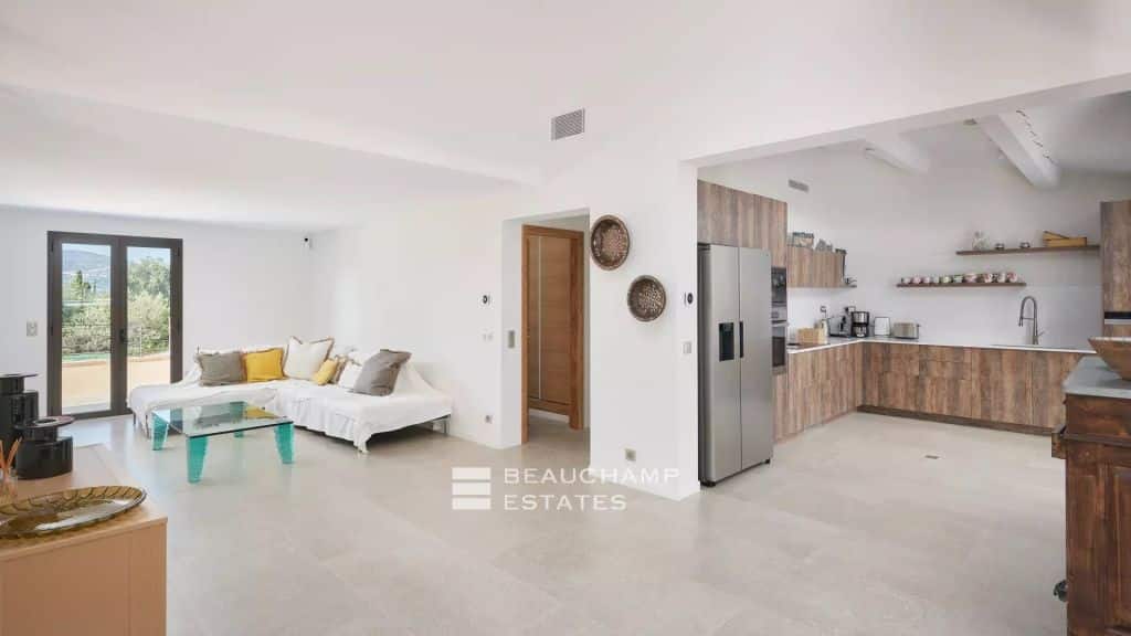 Pretty renovated villa 5 minutes from the center of Saint-Tropez