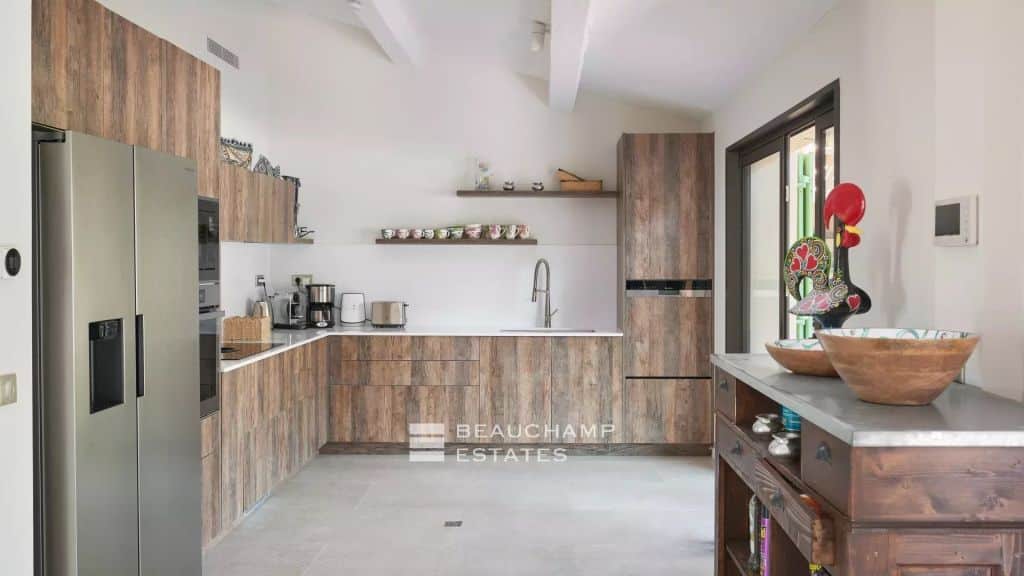 Pretty renovated villa 5 minutes from the center of Saint-Tropez