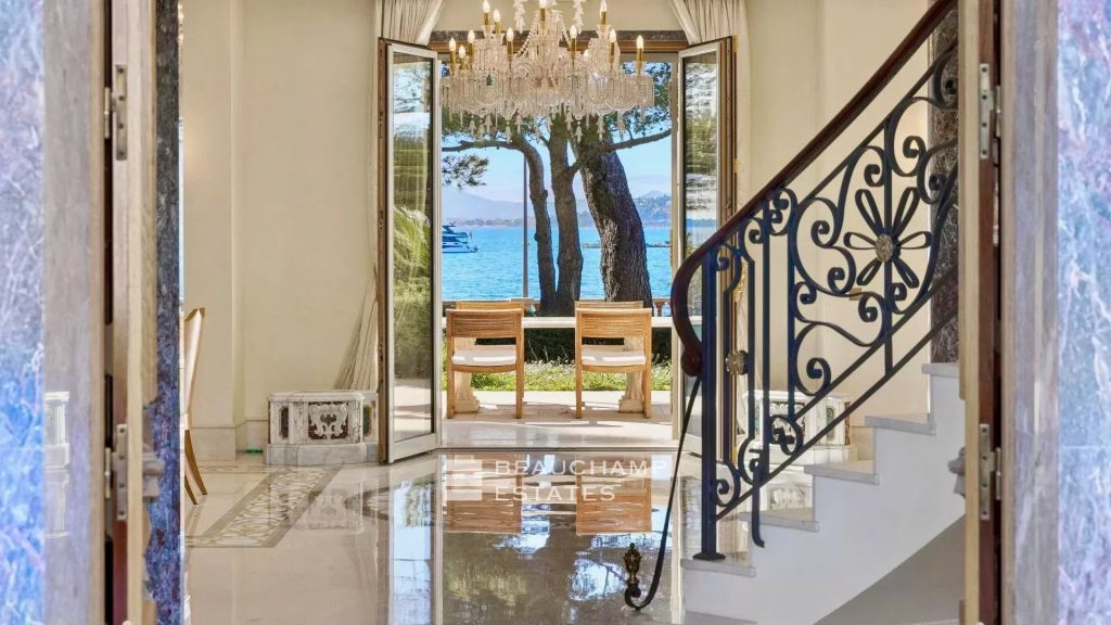 Property Belle Epoque  with panoramic sea view – Cap d’Antibes