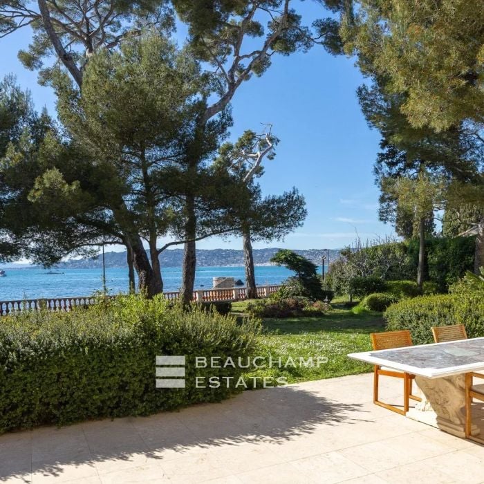 Property Belle Epoque 8 bedrooms with panoramic sea view – Cap d’Antibes