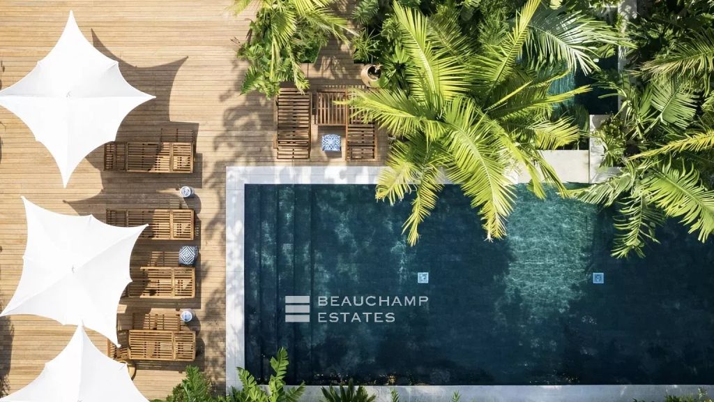 Provençal luxury property in the heart of the famous domain of les Parcs of Saint-Tropez