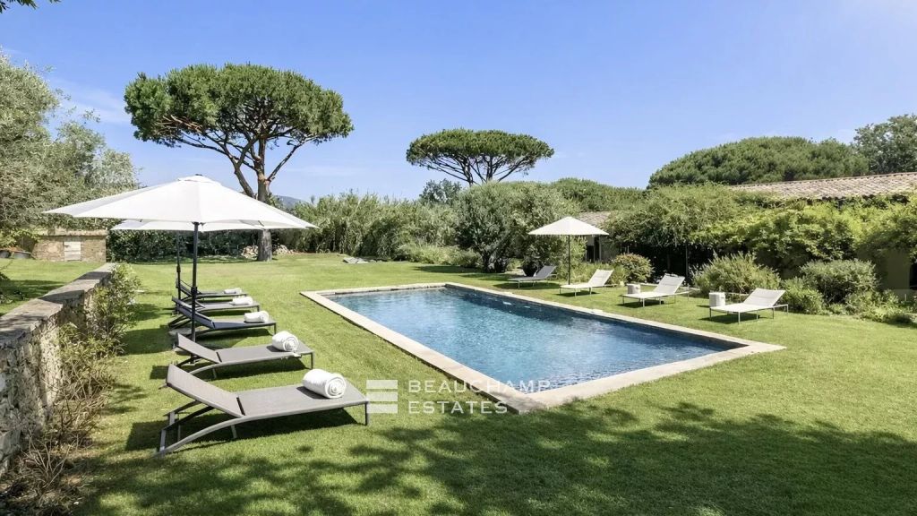 Provençal property in l’Escalet, close to the beaches of Pampelonne