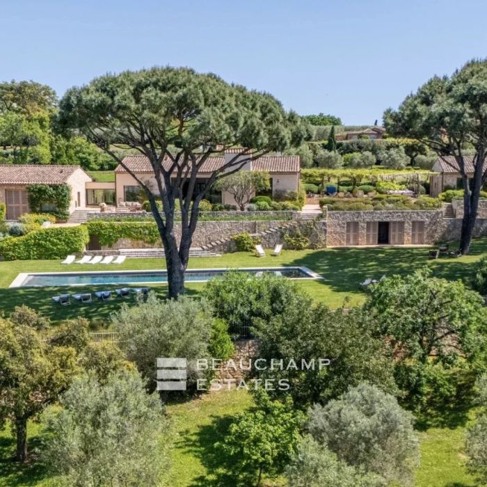 Provençal property with sea view walking distance to the center of Saint-Tropez