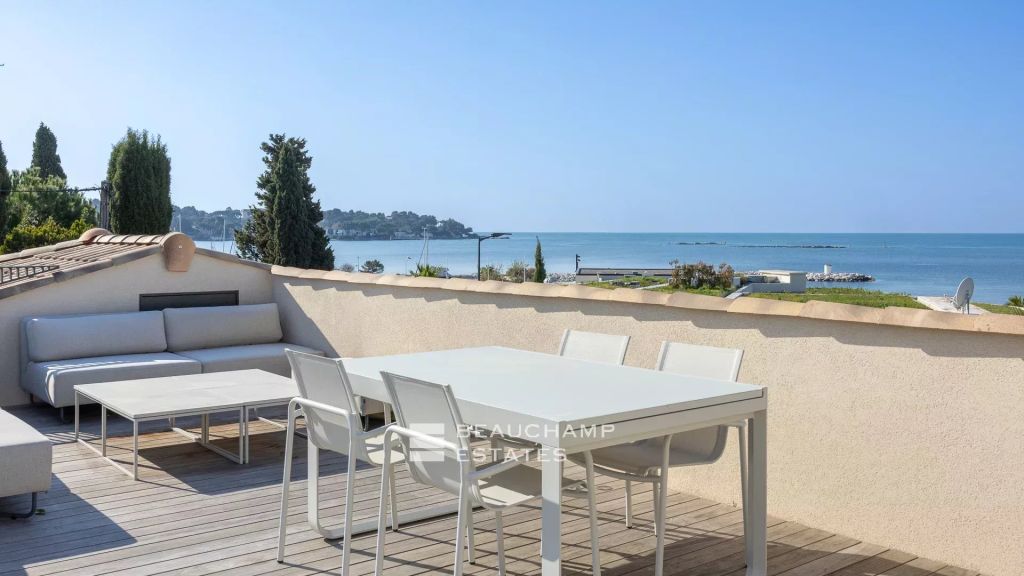 Provençal villa with panoramic sea view – Cap d’Antibes