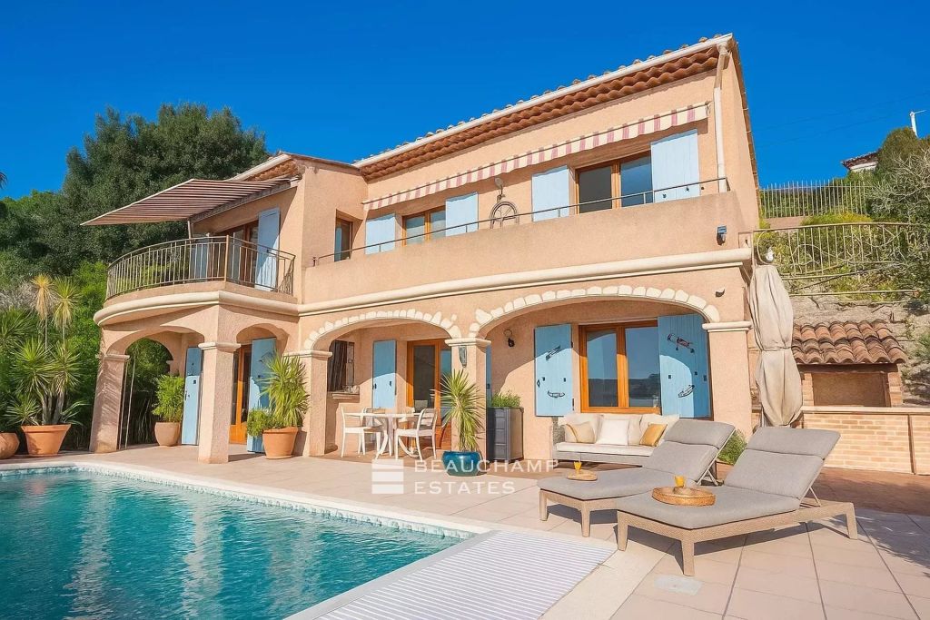 Provençal Villa with Panoramic Sea Views in Théoule-sur-Mer